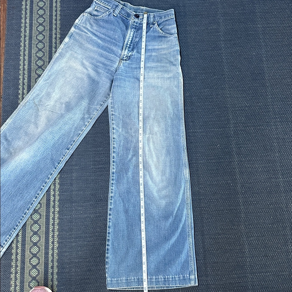 Wrangler Vintage 70’s Classic Blue Denim Jeans. High rise, wide leg. Size 9 - Picture 4 of 8